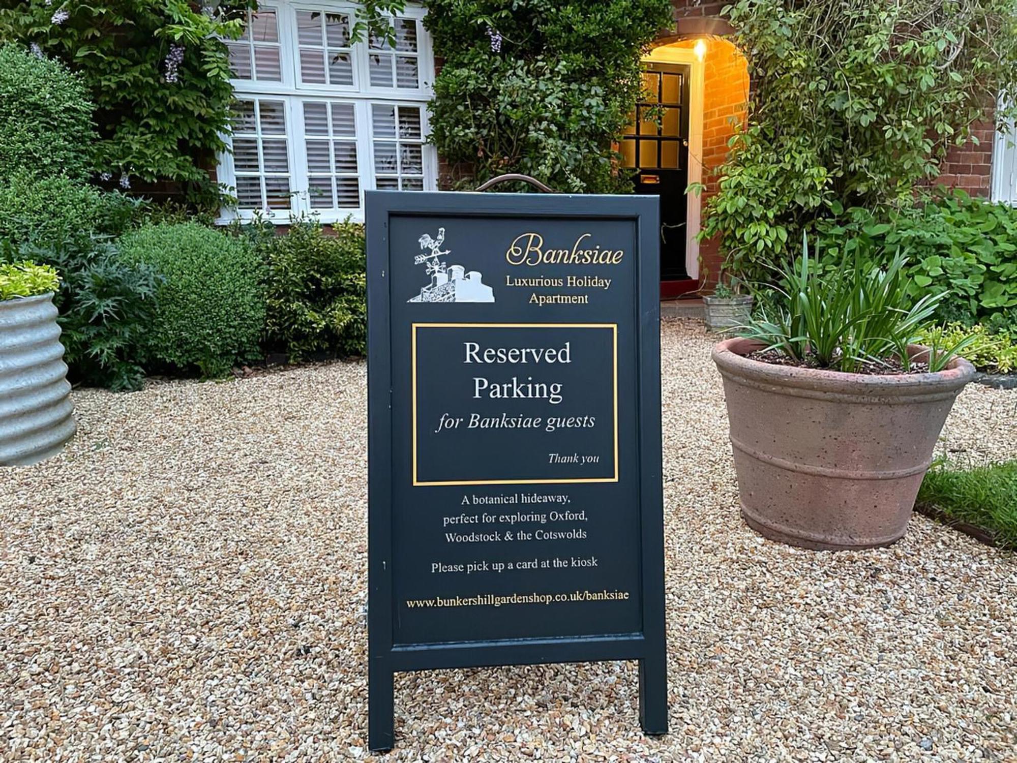 Villa Banksiae Tackley Exterior foto